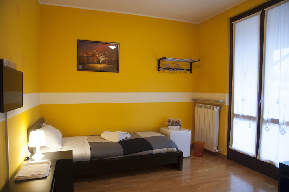 Bed & Breakfast Orio Easy Airport Azzano San Paolo ภายนอก รูปภาพ